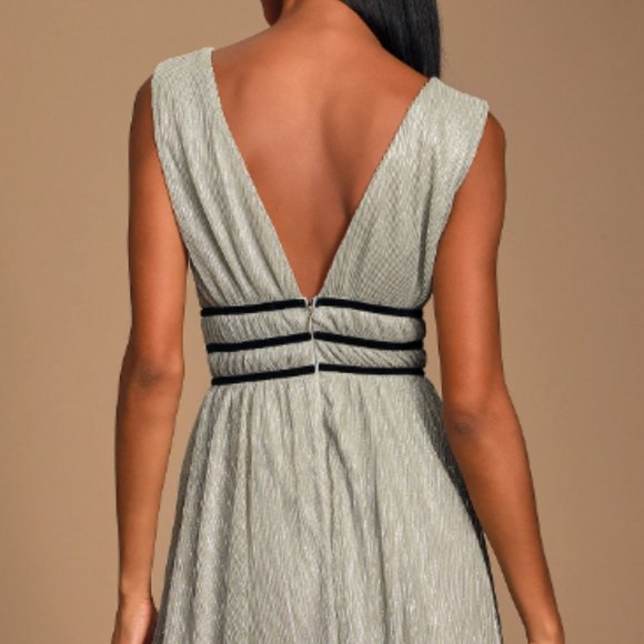 Smokeshow Silver Metallic Mini Dress - Picture 4 of 5